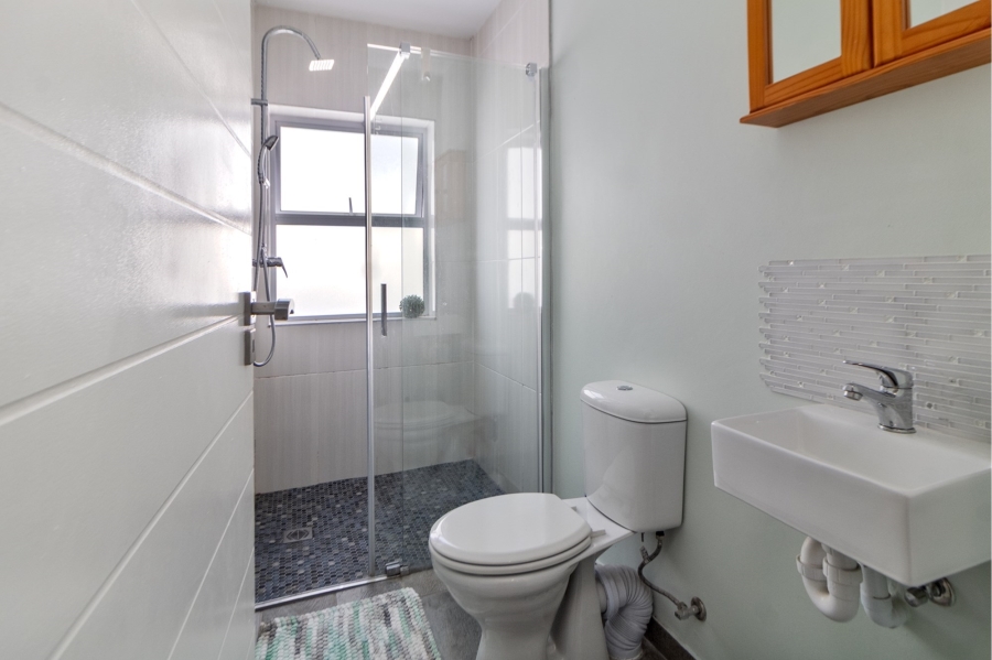 4 Bedroom Property for Sale in Shelley Point Western Cape